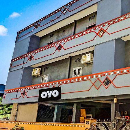 Hotel O Lavish Stay Sururnagar Exteriör bild