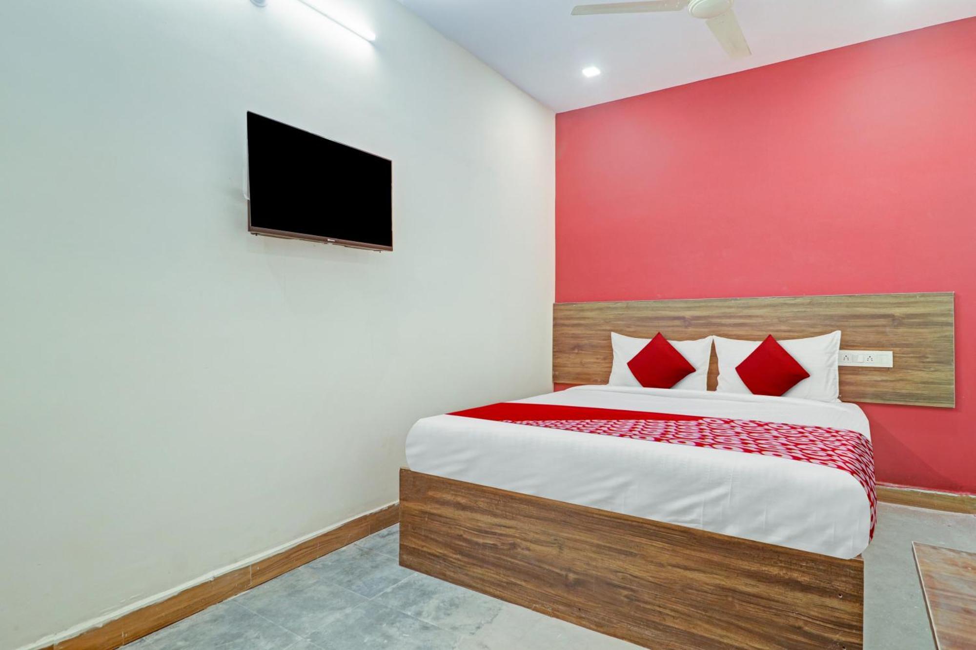 Hotel O Lavish Stay Sururnagar Exteriör bild