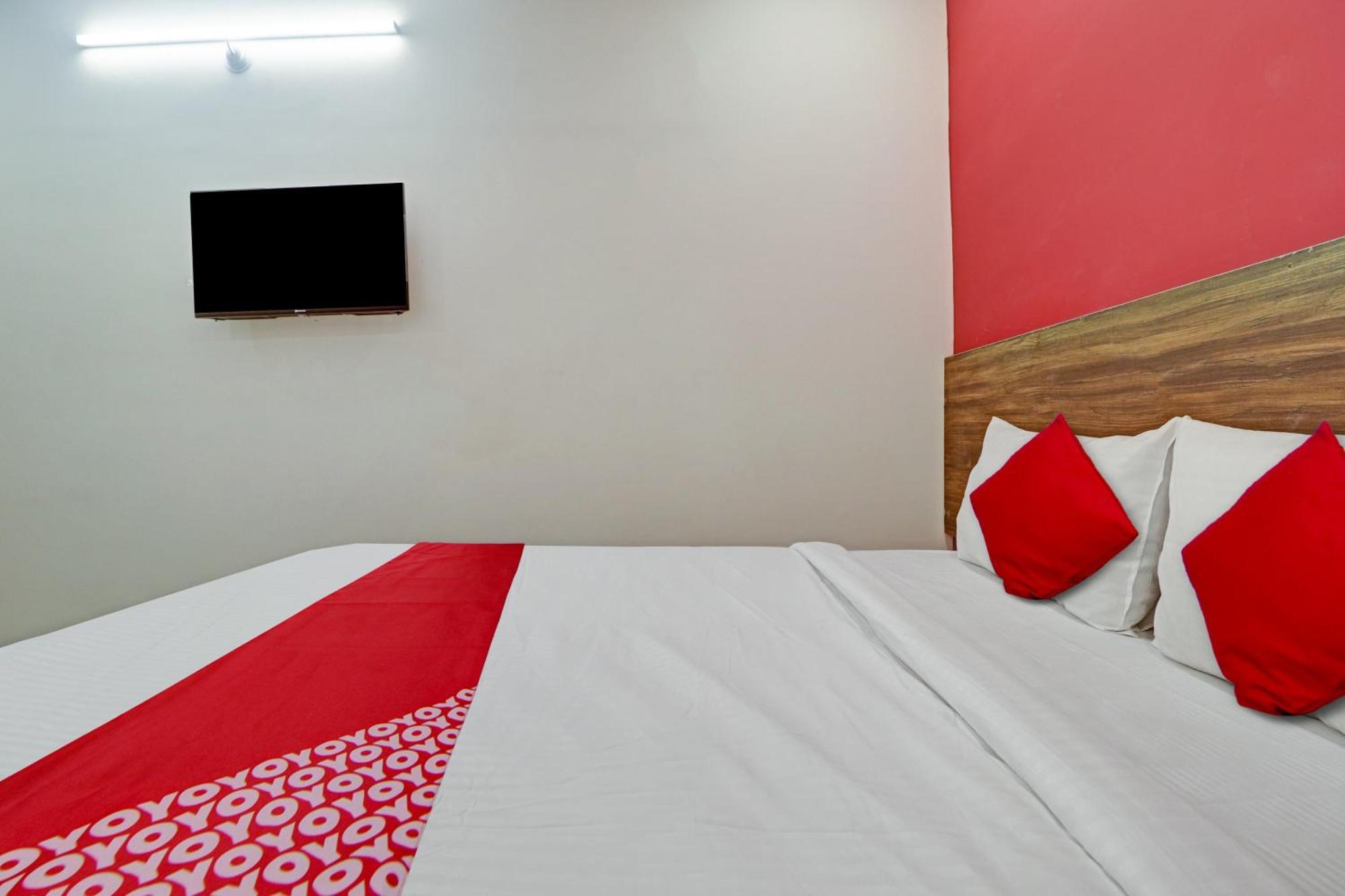 Hotel O Lavish Stay Sururnagar Exteriör bild
