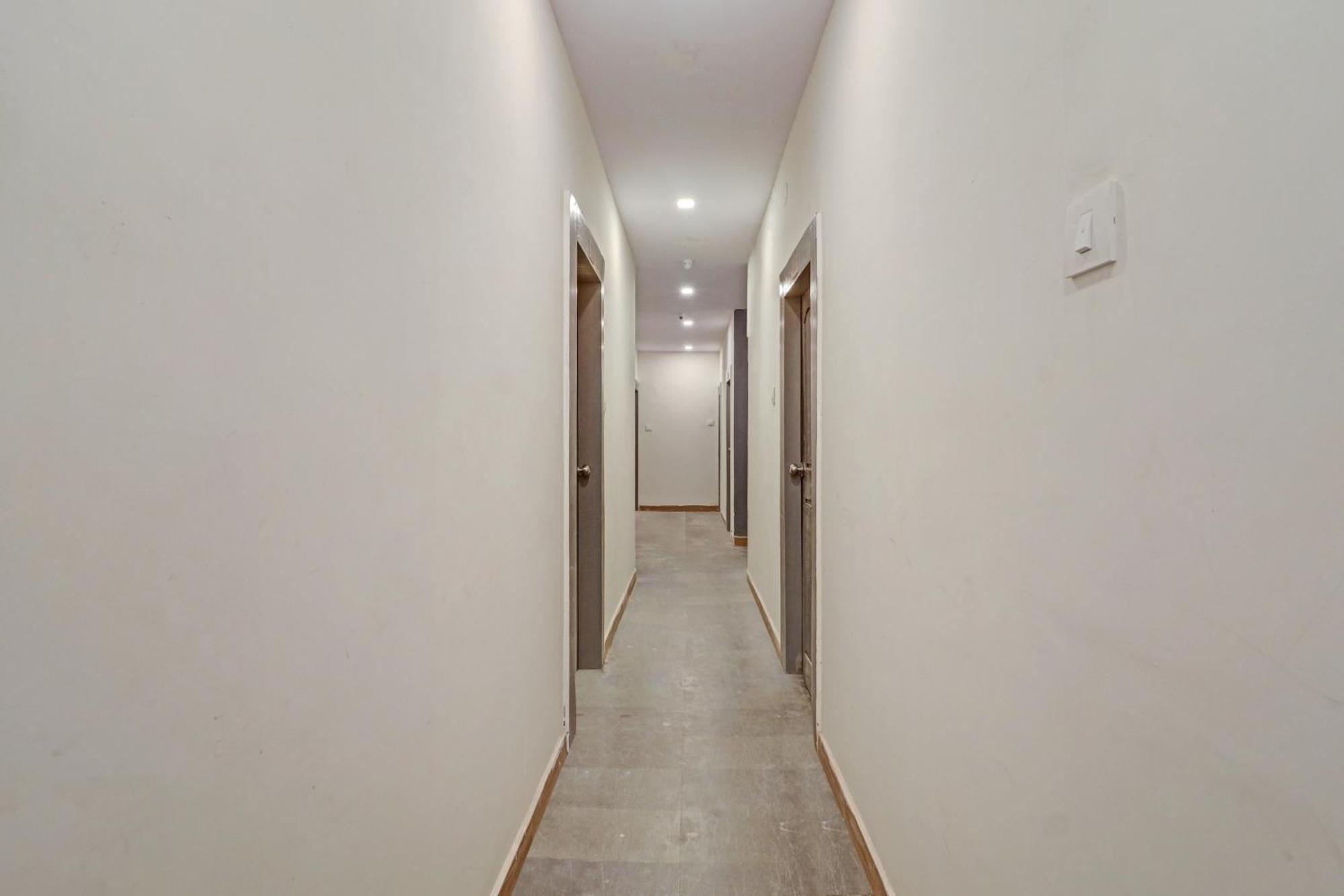 Hotel O Lavish Stay Sururnagar Exteriör bild